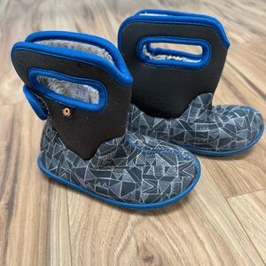 Baby Bogs Toddlers Unisex Sz 8 Maze Blue & Black Print Waterproof Boots Pull On